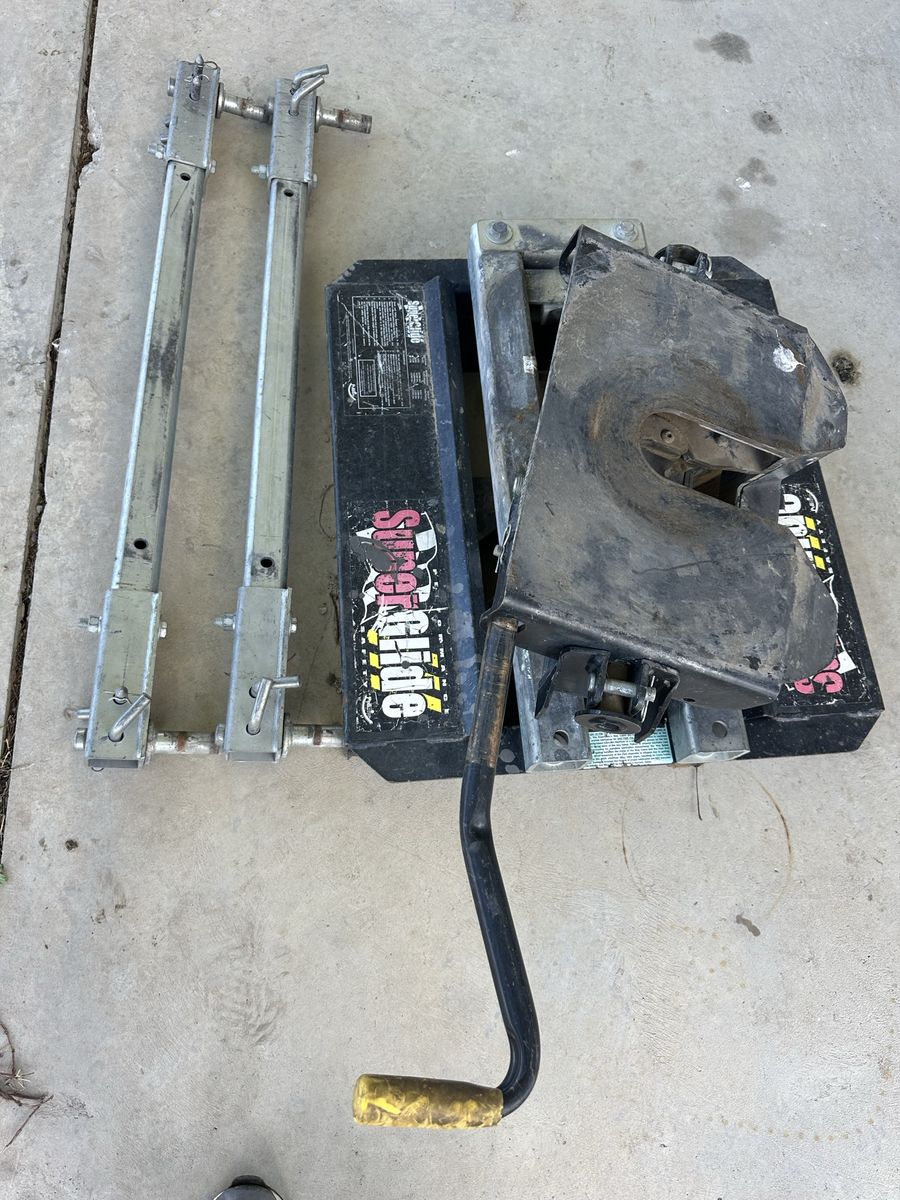 Super Glide RV fifth wheel hitch