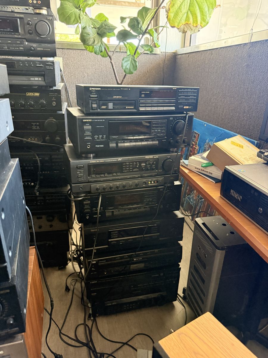 Main image 4