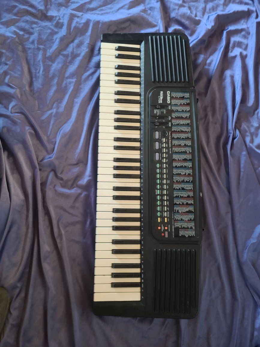 Casio ToneBank CT-636 Electronic Keyboard Synthesizer