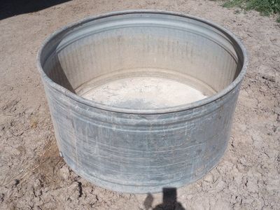Behlen Country R-42 Galvanized Round Stock Tank