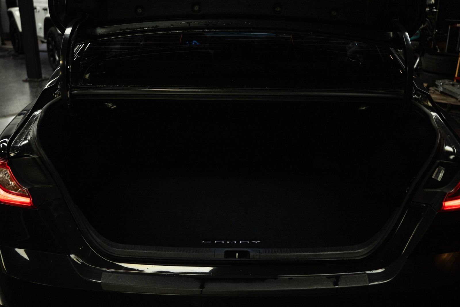 Main image 8