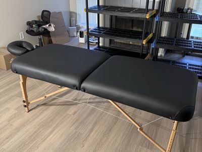 Inner strength E2 massage table with bolster