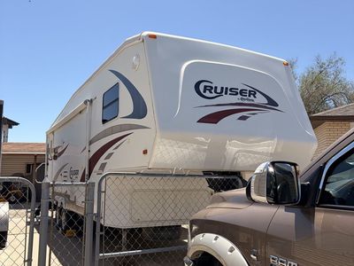 2006 Crossroads 5th Wheel Trailer (CF28RL)
