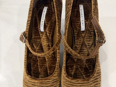 Gianni Bini Kirklynn Ruched Velvet Ginger Shoe