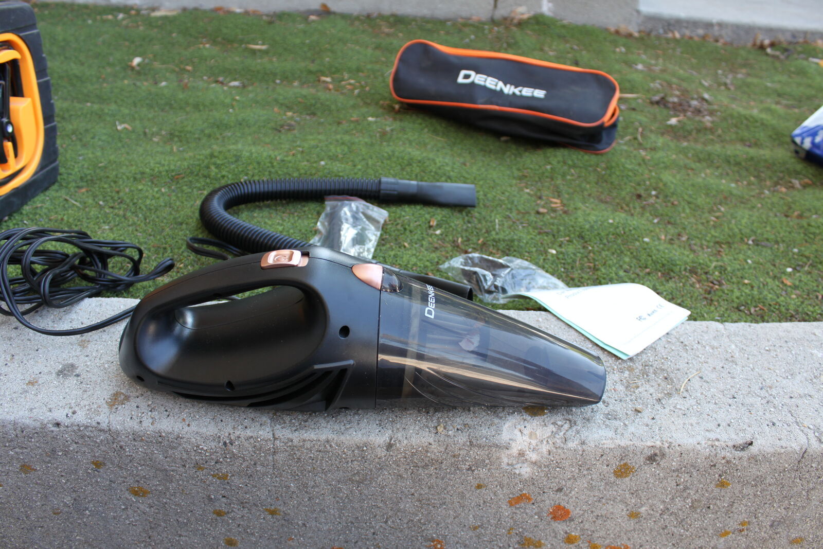 Deenkee car vacuum cleaner