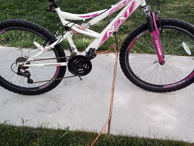 Himalaya 21 speed bike girls or boys