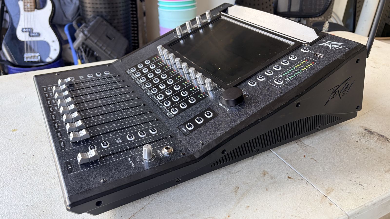 Peavey Aureus 28 Digital Mixer with Touchscreen & Motorized Faders