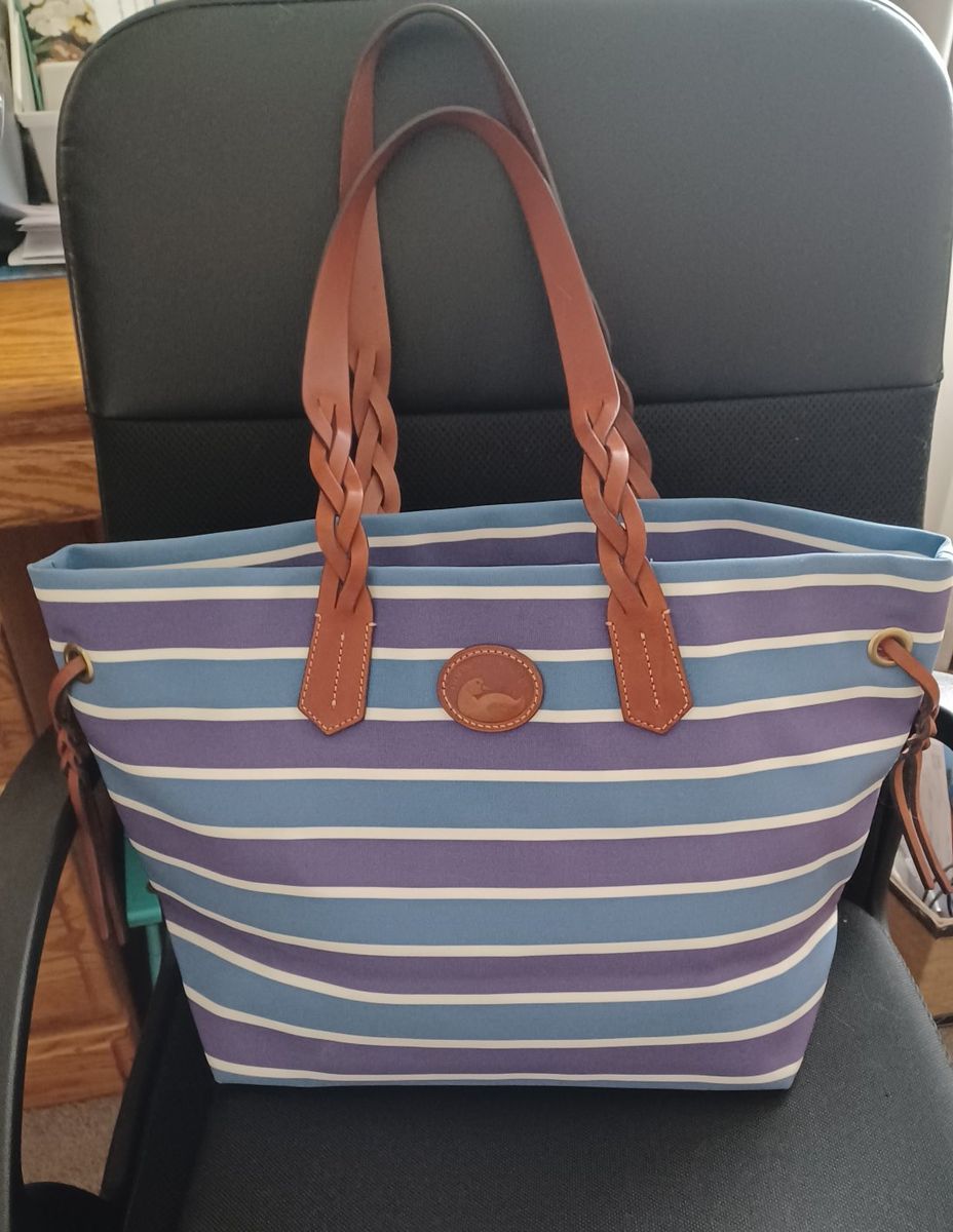 DOONEY & BOURKE PURSE, TOTE