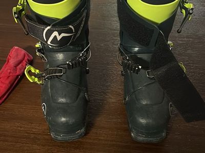 Roxa R3 130 T.I. I.R. Alpine Touring Ski Boots - Black/Neon Yellow