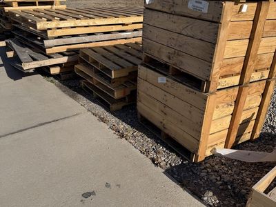 Pallets, crates, table