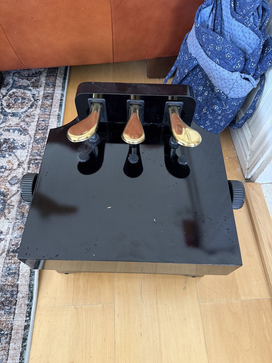 Universal Piano Pedal Extender for Children - Black with 3 Gold Pedals