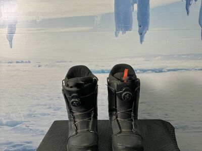 Burton Progression Boa 25MP Snowboard Boot - Used