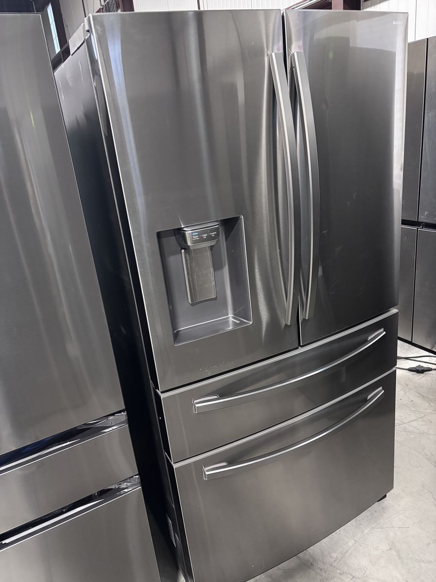 New 28cu.ft Refrigerator With FlexZone Drawer