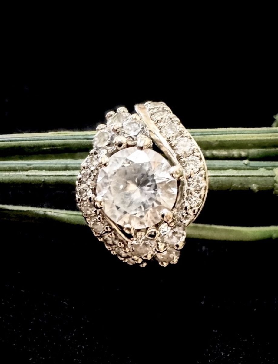 Main image 2