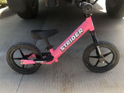 Girls Strider Sport 12 inch Balance Bike Kids