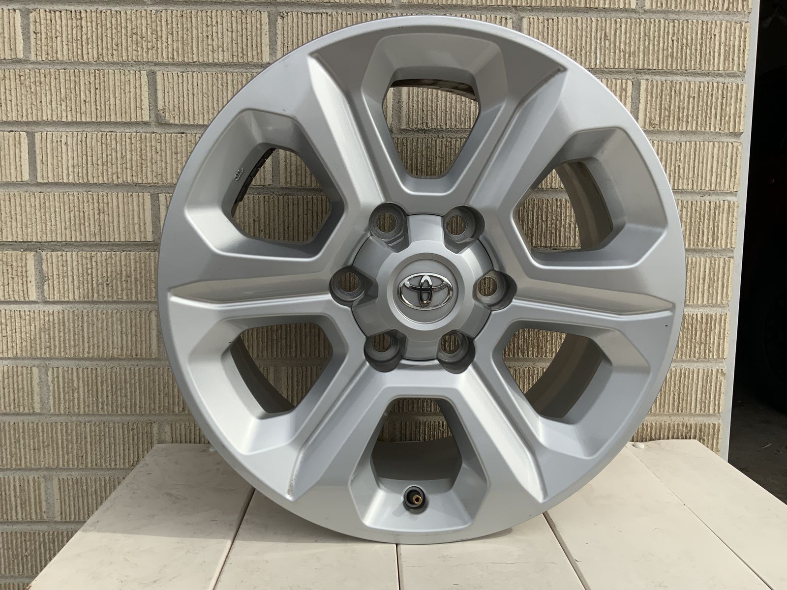 4PCS silver 2023 Toyota SR5 17-in WHEEL RIM ALLOY