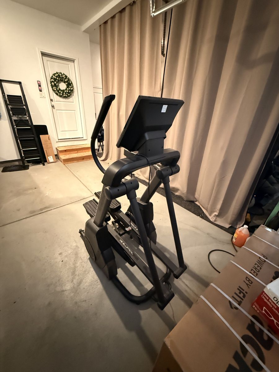 Gently Used NordicTrack X16 Elliptical