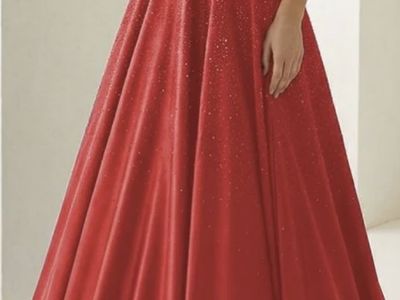 Beautiful NEW Prom / Formal Dress