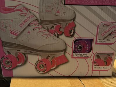 Roller Derby Sparkles Model 1979 Girls' Size 2 Roller Skates with Lighted Wheels