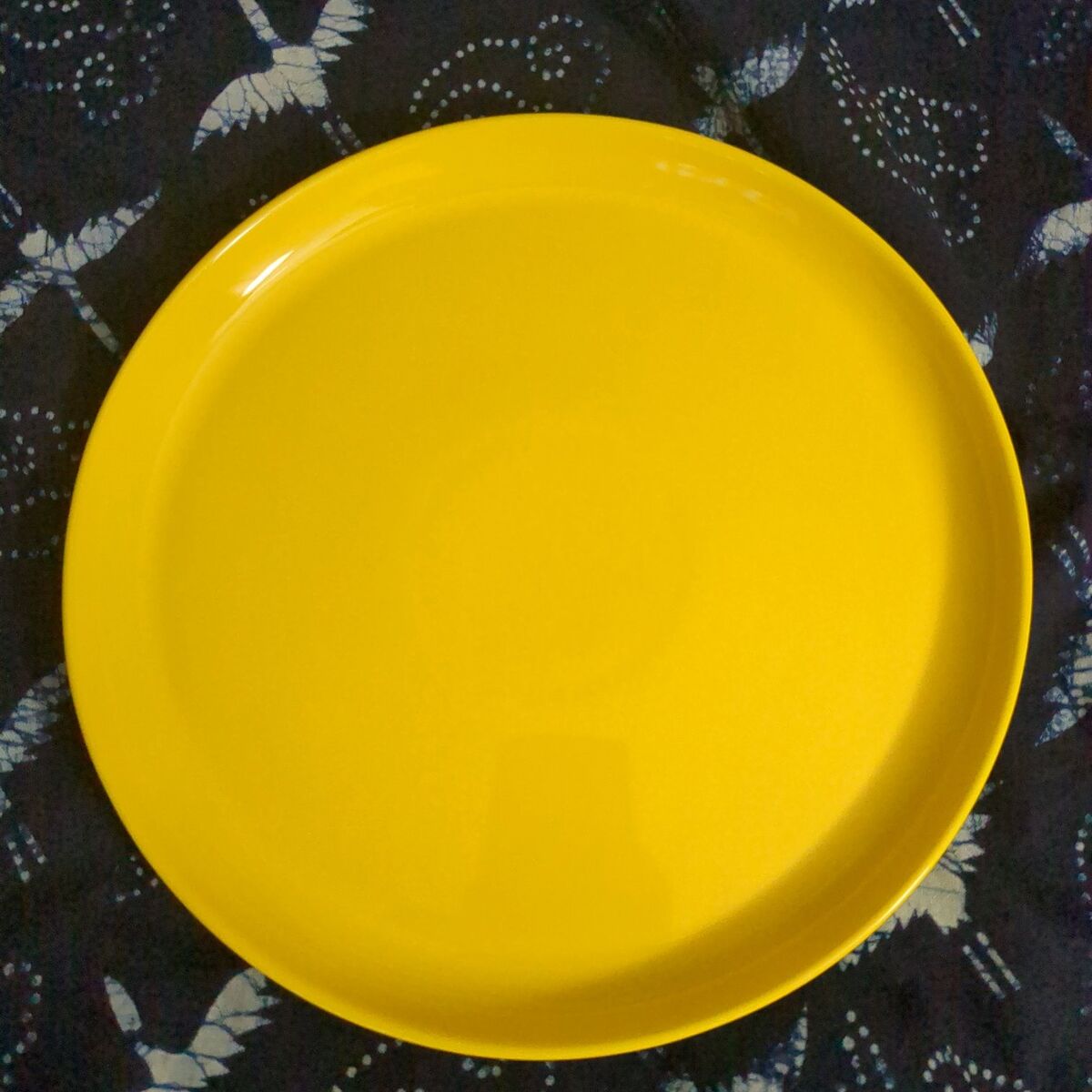 sweese yellow dinner plates