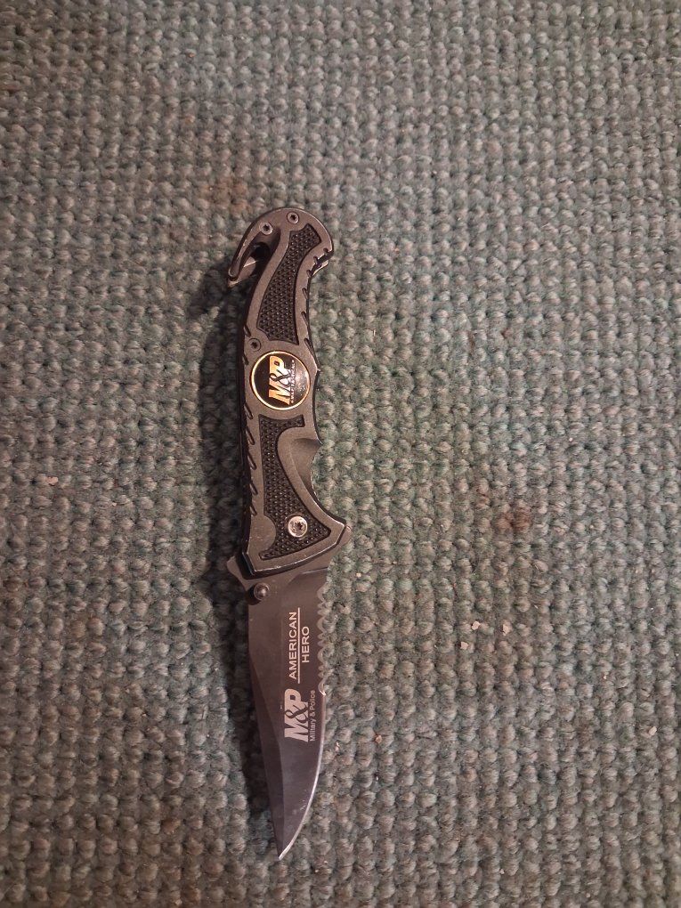 Smith & Wesson M&P (Military & Police) "American Hero