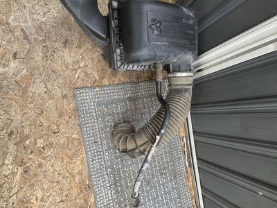 2010 Dodge Ram Stock Air Box Intake System & Tube Assembly