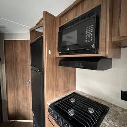Main image 11
