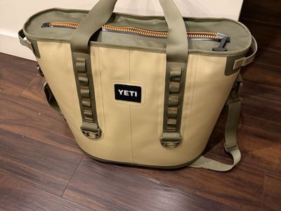 Yeti Hopper 40 Field Tan/Olive Green with Orange Blaze Interior Soft Cooler