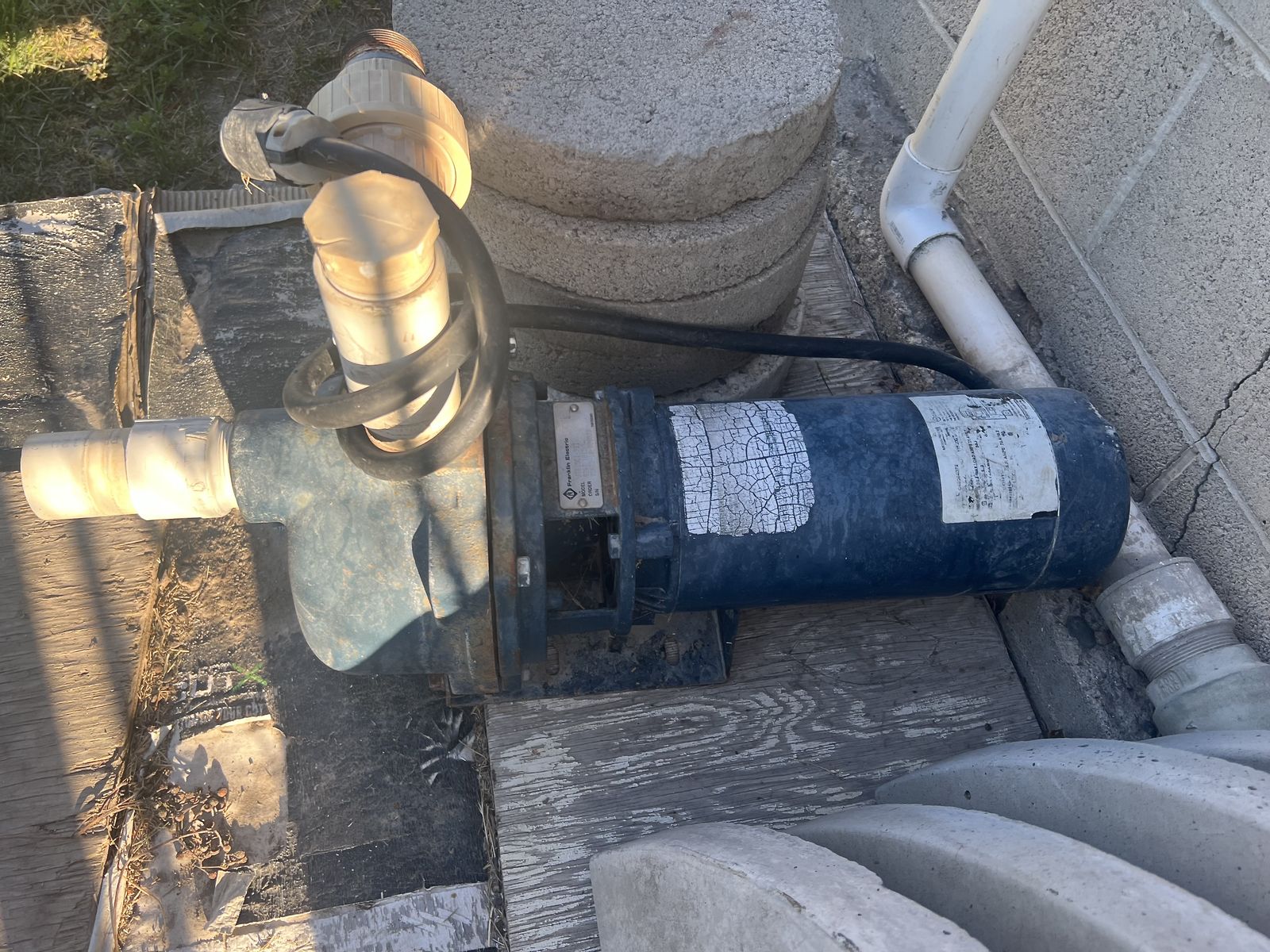Main image 3