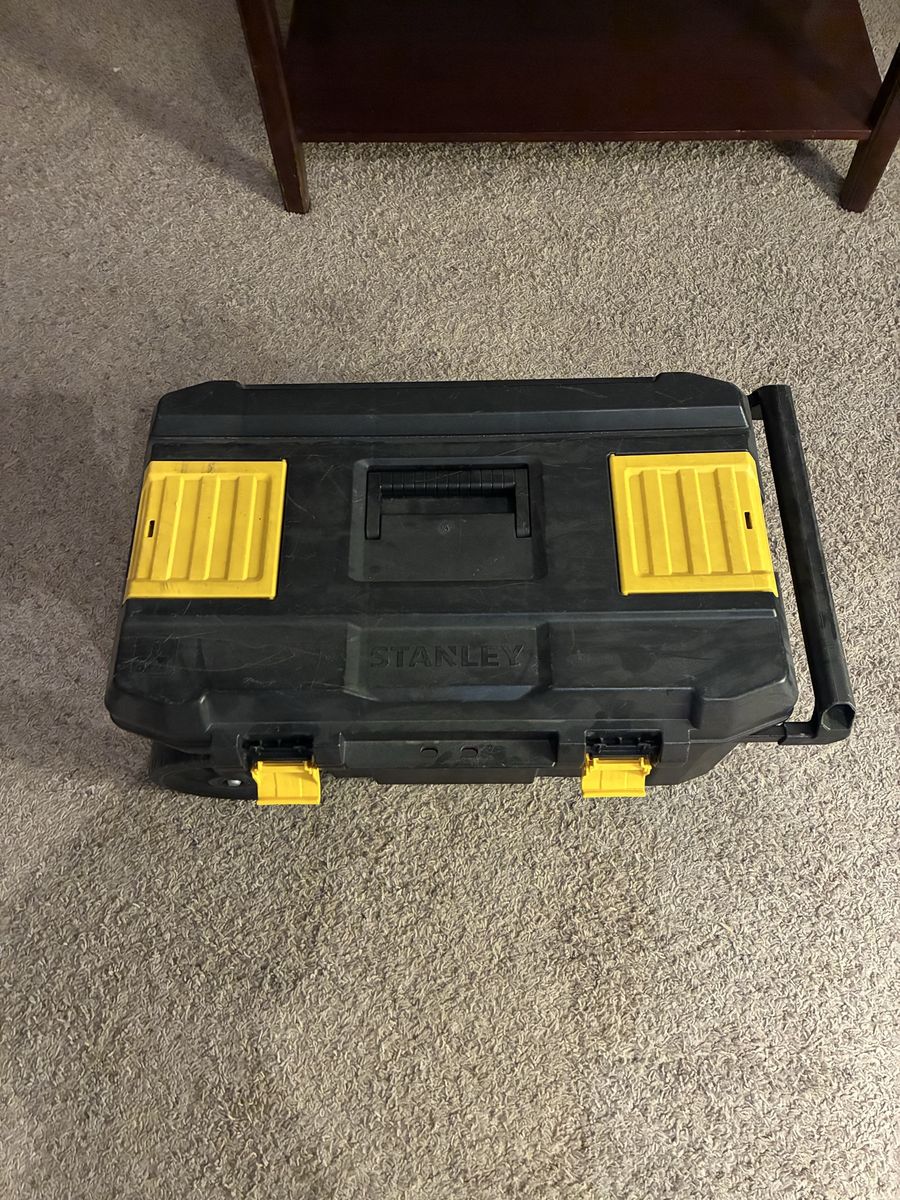 Stanley Essentials Chest Toolbox 13 Gallon