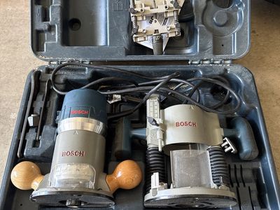 Bosch 1617 Plunge Router & RA1054 guide