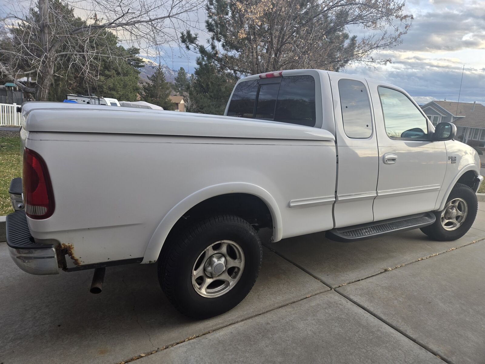 1998 FORD F150 Lariat