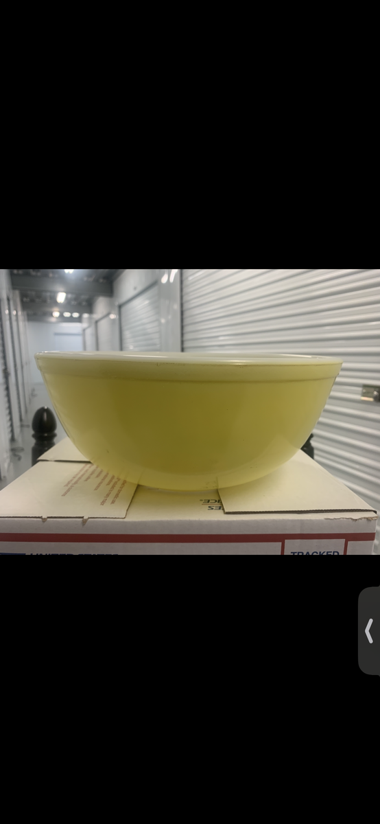 Vintage Pyrex Primary Colors Yellow Large Mixing Bowl