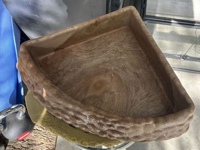 Corner bowl