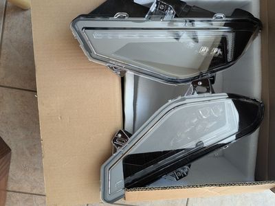 Pair of 2025 Polaris Kinetic Headlights - OEM Headlamps