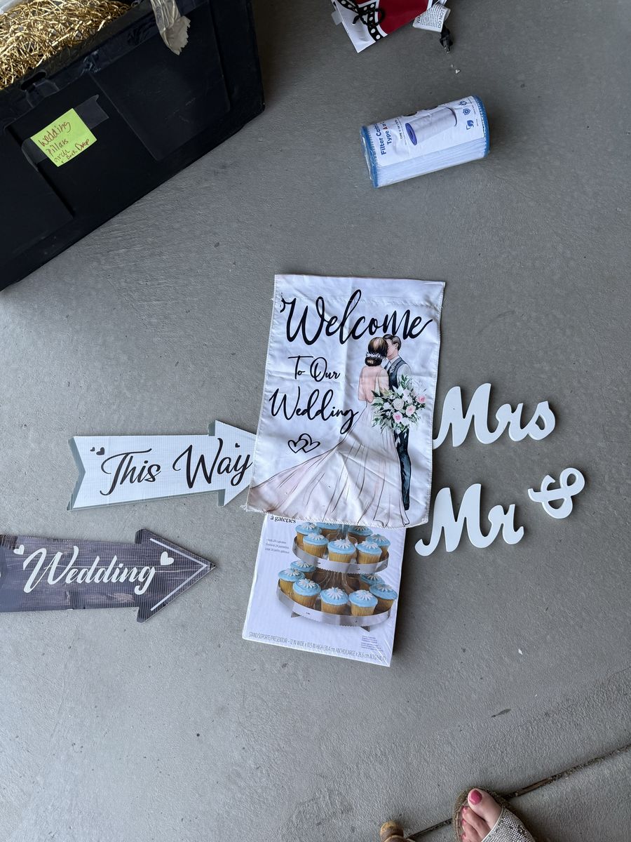 Wedding, Mr. and Mrs. Decor and flag 