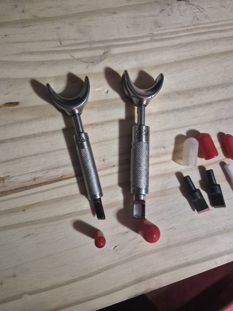 Craftool Pro Leather Swivel Knife Set with Blades & Caps - 2 Handles, Various Blades