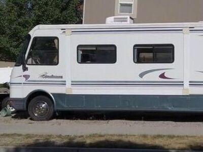 1999 Coachmen Mirada MotorHome