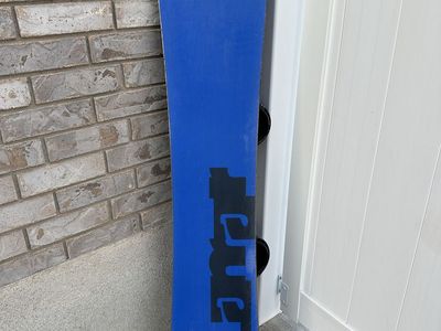 Lamar Snowboard with Bindings