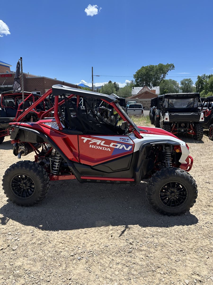 2026 HONDA Talon 1000X FOX LIVE VALVE Pearl Red -