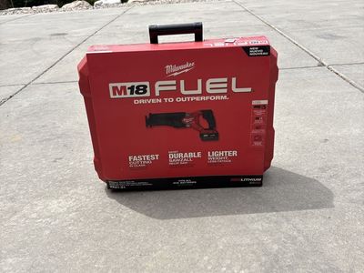 Milwaukee Saw Kit Unopened
