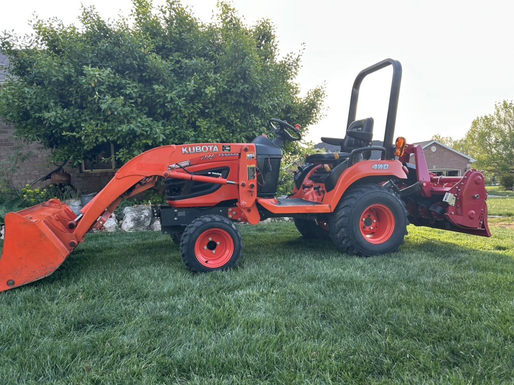 Kubota tractor 4x4 diesel