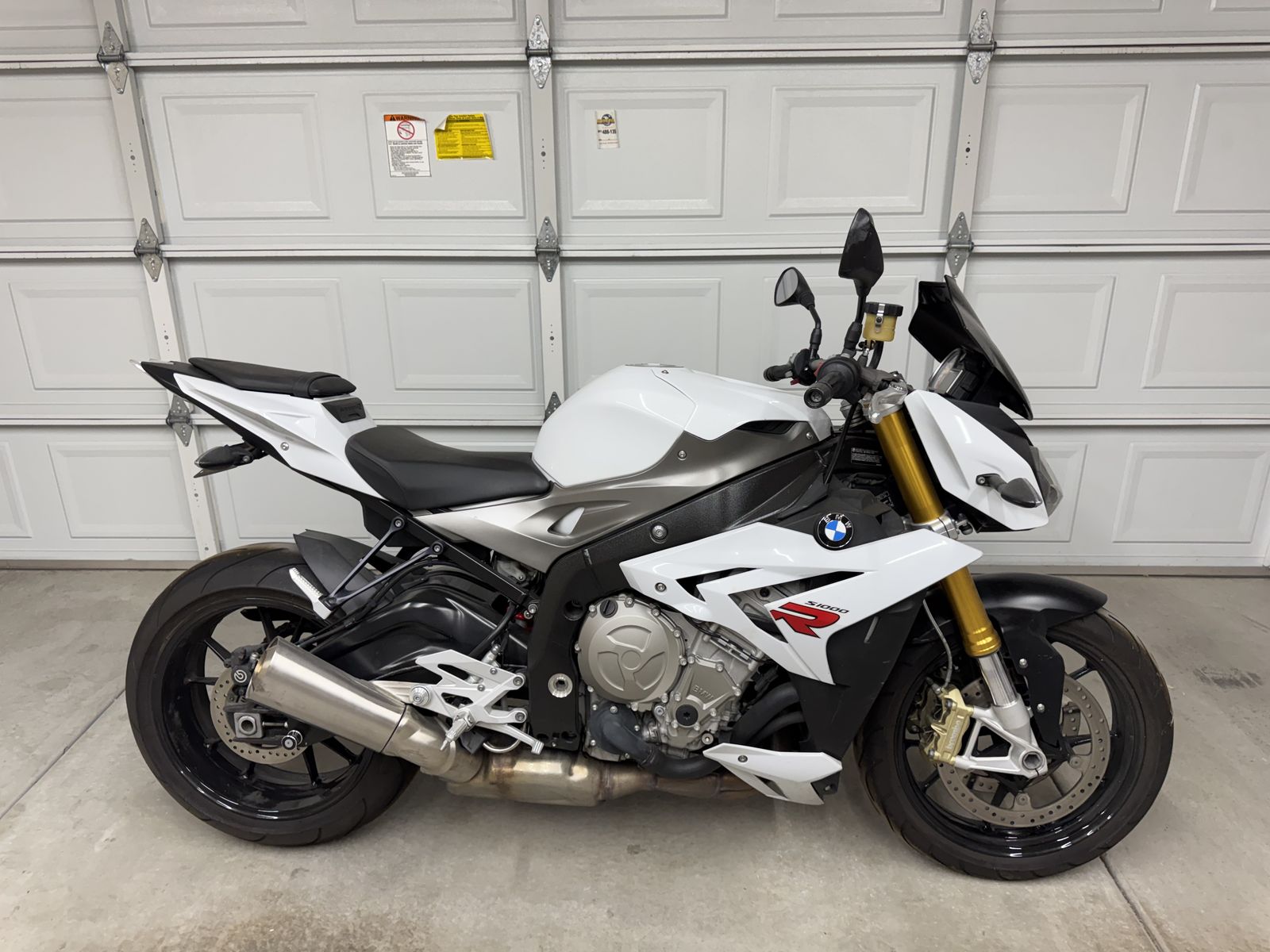2015 BMW S1000R