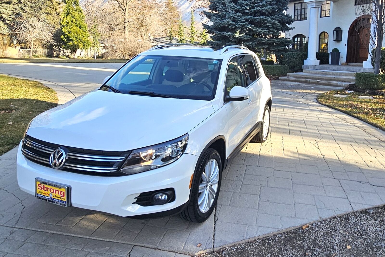 2012 Volkswagen Tiguan 2.0T SE 4Motion