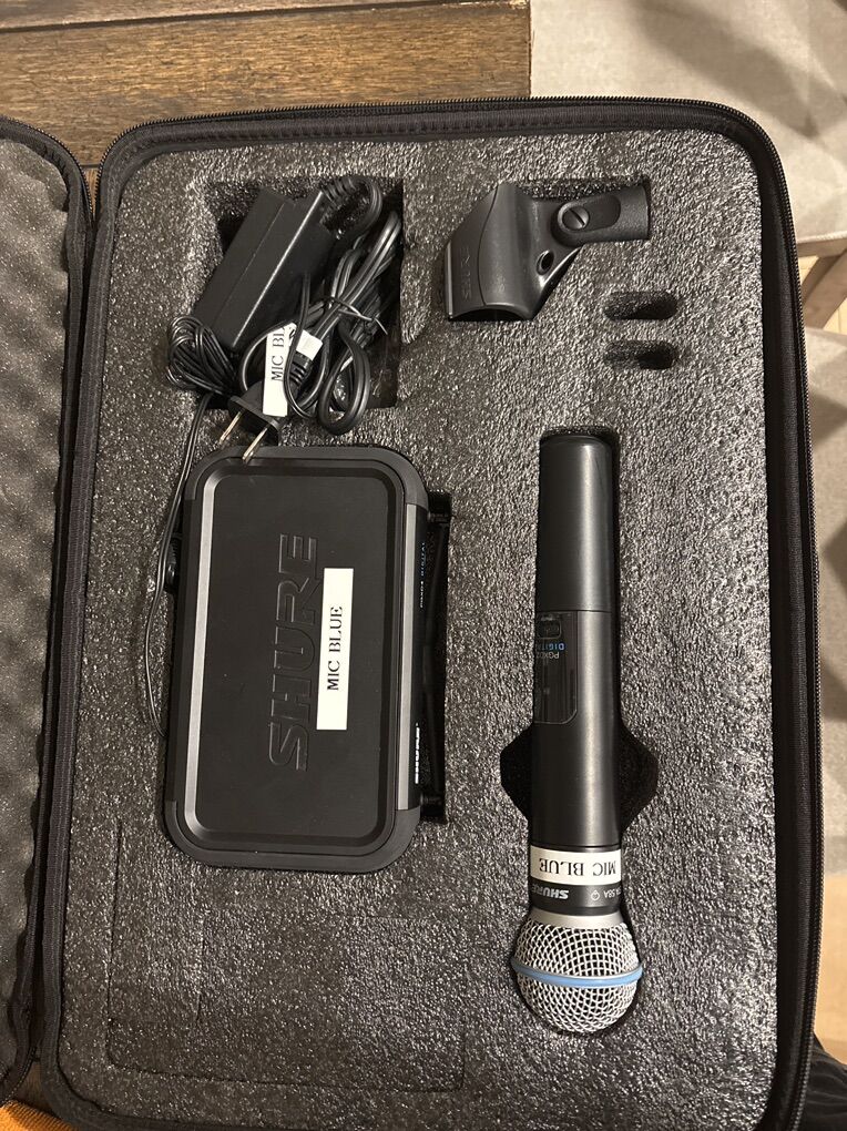 Shure Wireless Microphone