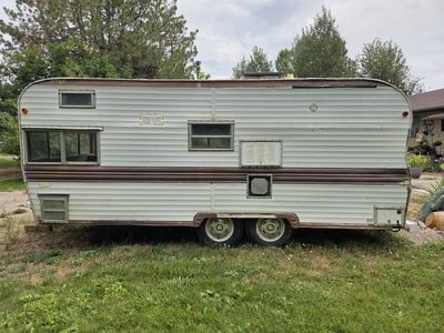 Vintage Excel Travel Trailer - Great Project Camper. 1971