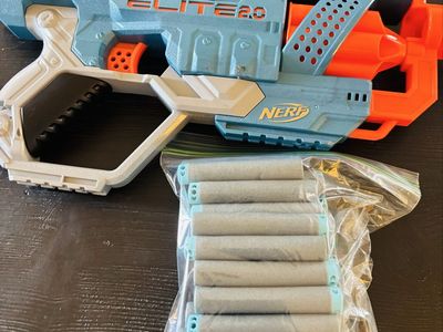 Nerf Gun Commander 2.0 Elite + 30 Bullets!!