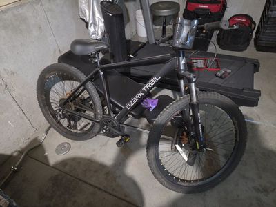 Adult ozark trail mountain bike