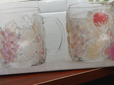 Cornucopia Frosted Grape Glass Mugs - Set of 2, Embossed Grape Design, Clear-Fragiles
