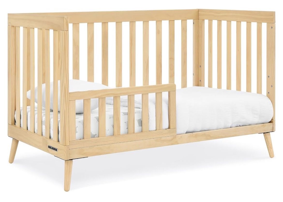 Brand new,  Essex 4-in-1 Convertible Crib by Delta Children,